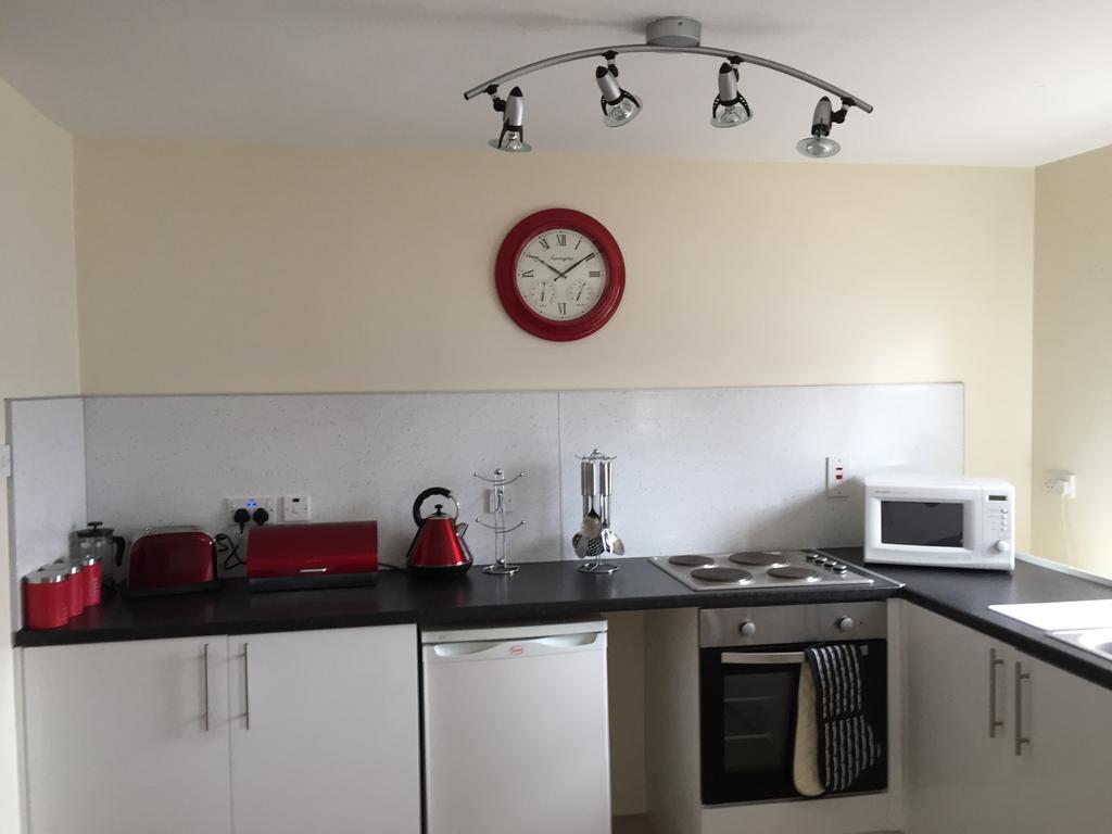 3 Varis Apartments Форрес Екстер'єр фото