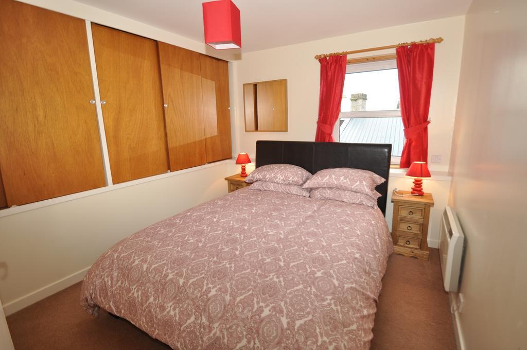 3 Varis Apartments Форрес Екстер'єр фото