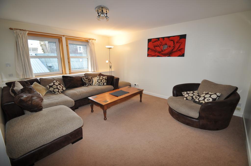 3 Varis Apartments Форрес Екстер'єр фото
