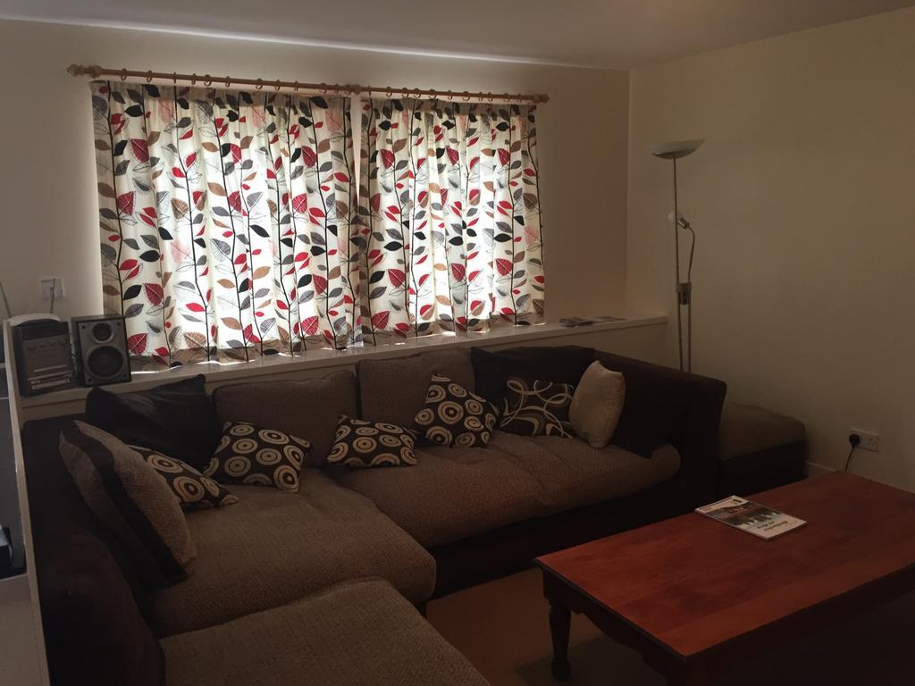 3 Varis Apartments Форрес Екстер'єр фото