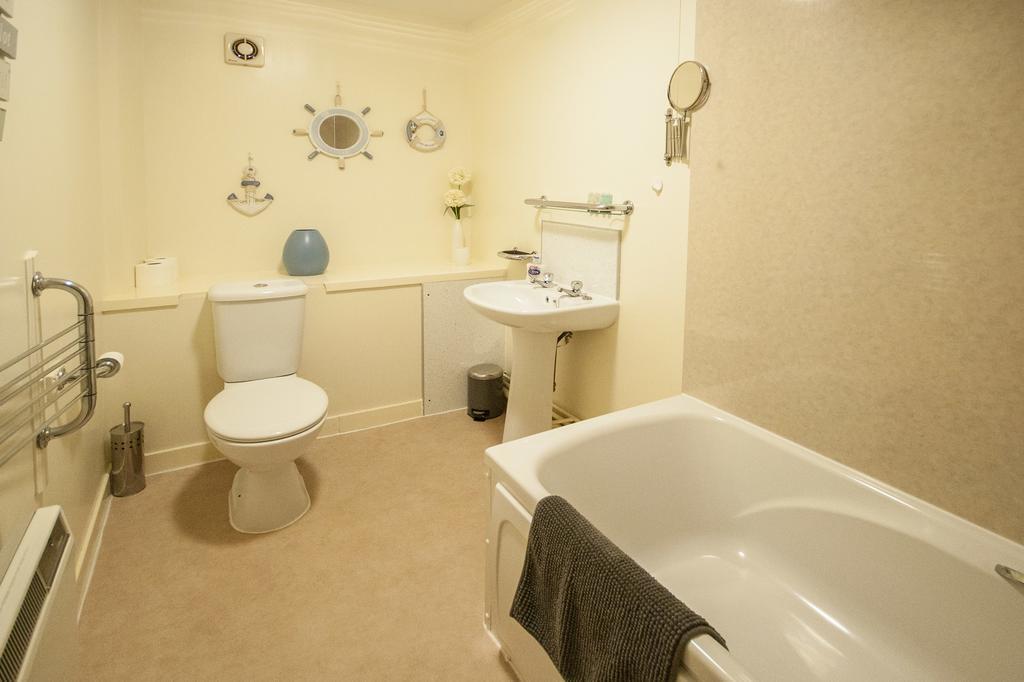 3 Varis Apartments Форрес Екстер'єр фото
